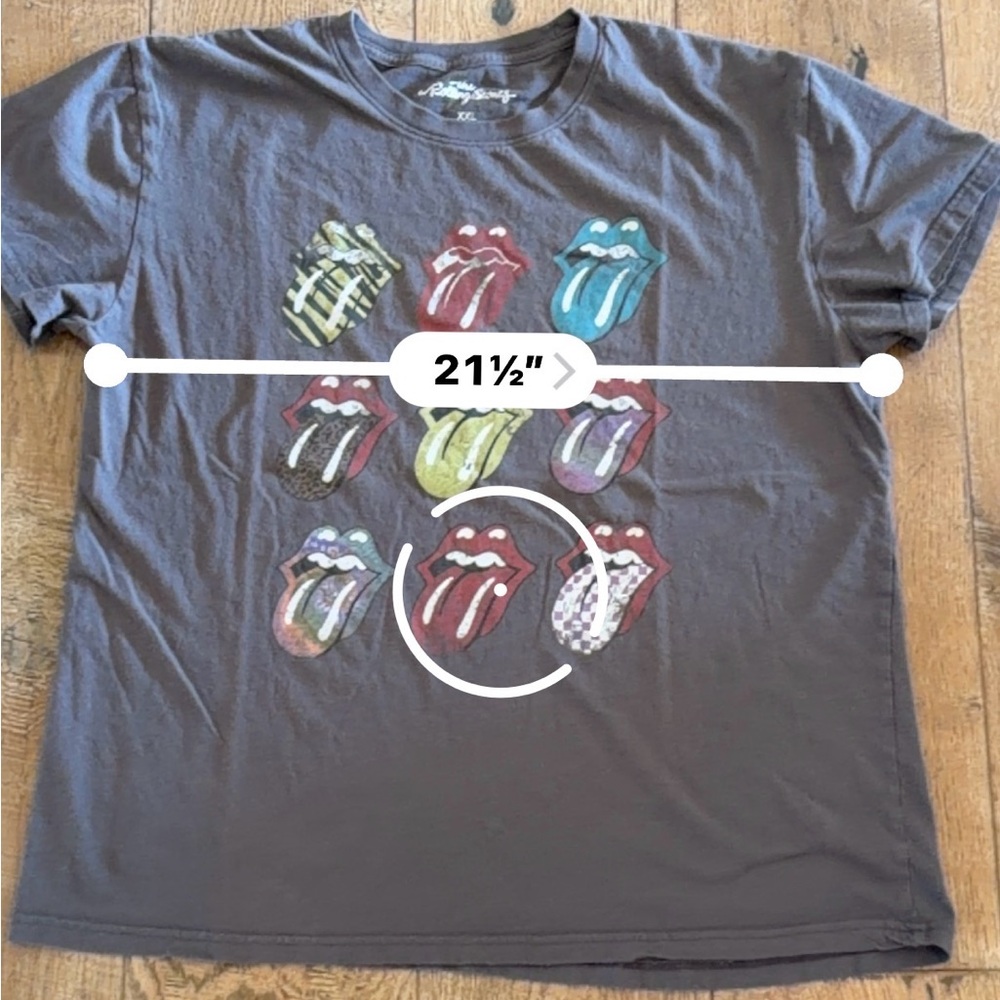 Rolling Stones Graphic Tongue Print T‑Shirt — Multicolor vintage band t-shirt - Picture 3 of 4
